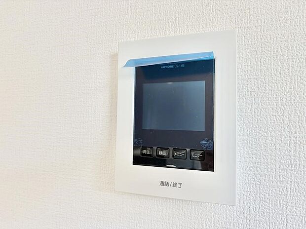 【TVモニター付インターフォン】■訪問者を確認できて安心感が増します