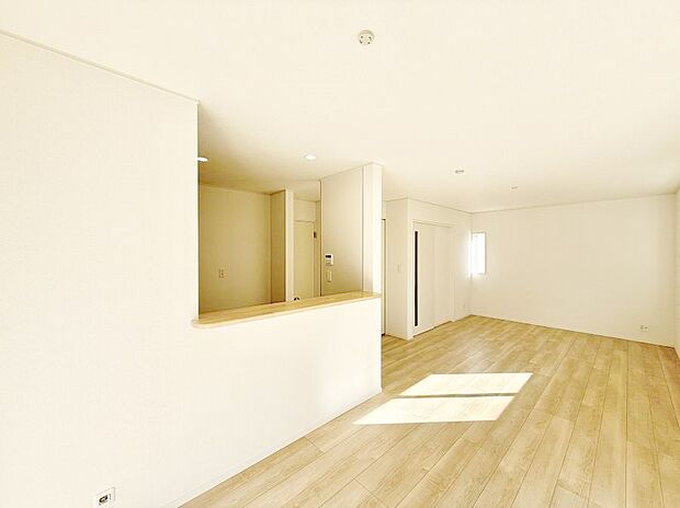 【リビングダイニング】■シンプルだけど贅沢、大切な人と過ごす心がほどける空間