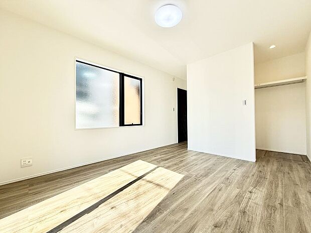 【子供部屋】■自分の好みに合わせたインテリアを整えやすく個性を反映できる場所です