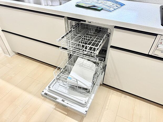 【食洗機】■手間なく洗浄!食器をピカピカに仕上げてくれます