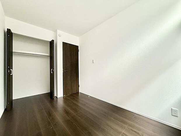 【洋室】■優雅で穏やかな時間が流れる空間