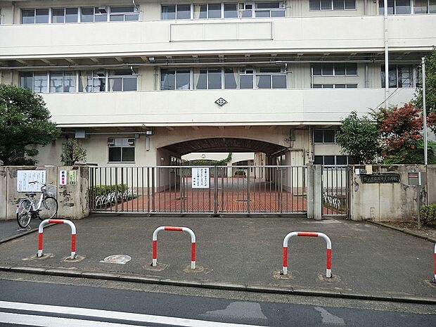 横浜市立西寺尾小学校(約1,000m・徒歩13分)