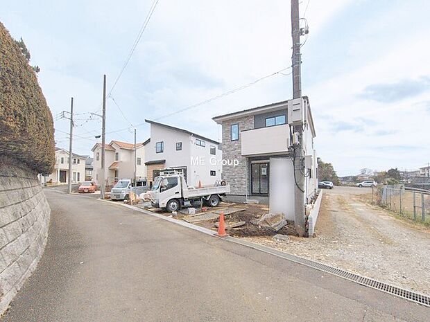 【現地外観写真】■家族みんなが笑顔で過ごせる、安心感のある住まい