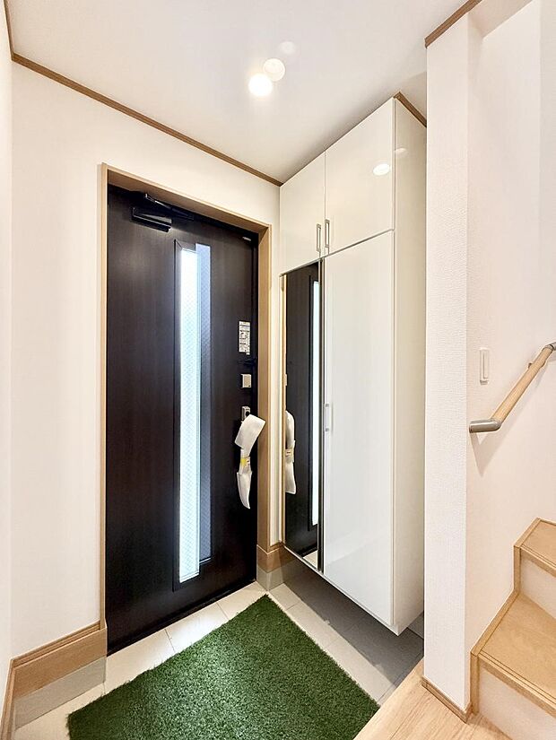 【玄関】■玄関はお家の顔!おしゃれな玄関でお客様をお迎え!