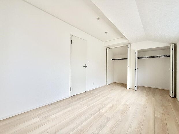 【子供部屋】■仕事や勉強のスペースに使うことで、集中しやすく静かな環境が整います