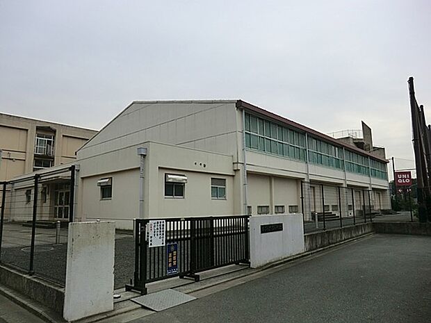 横浜市立下瀬谷中学校(約1,600m・徒歩20分)