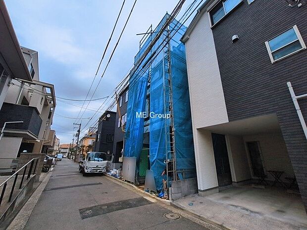 【前面道路含む現地写真】■新しい時代の息吹を感じる、心地よい環境