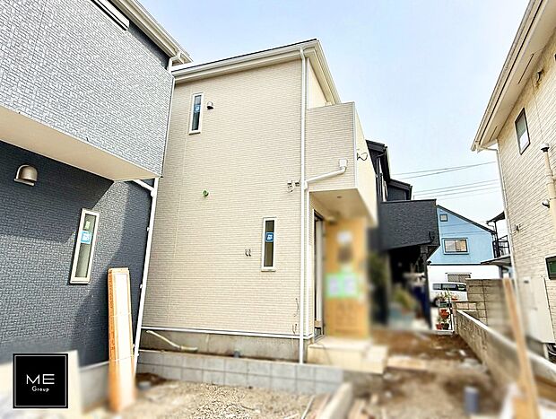 【現地外観写真】■家族みんなが笑顔で過ごせる、安心感のある住まい