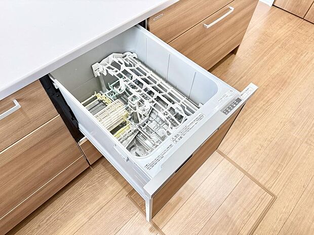 【食洗機】■手間なく洗浄！食器をピカピカに仕上げてくれます