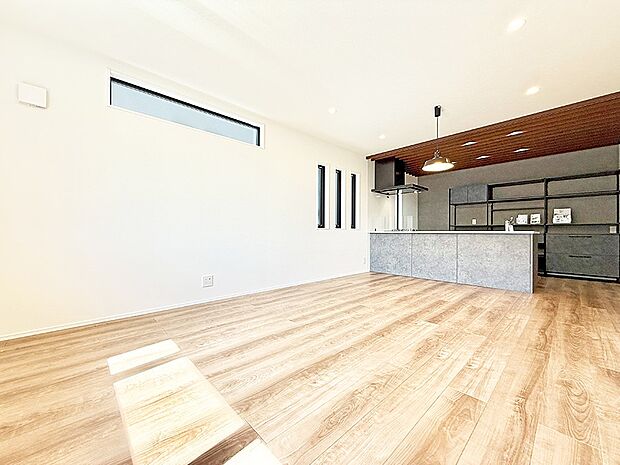 【リビングダイニング】■シンプルだけど贅沢、大切な人と過ごす心がほどける空間