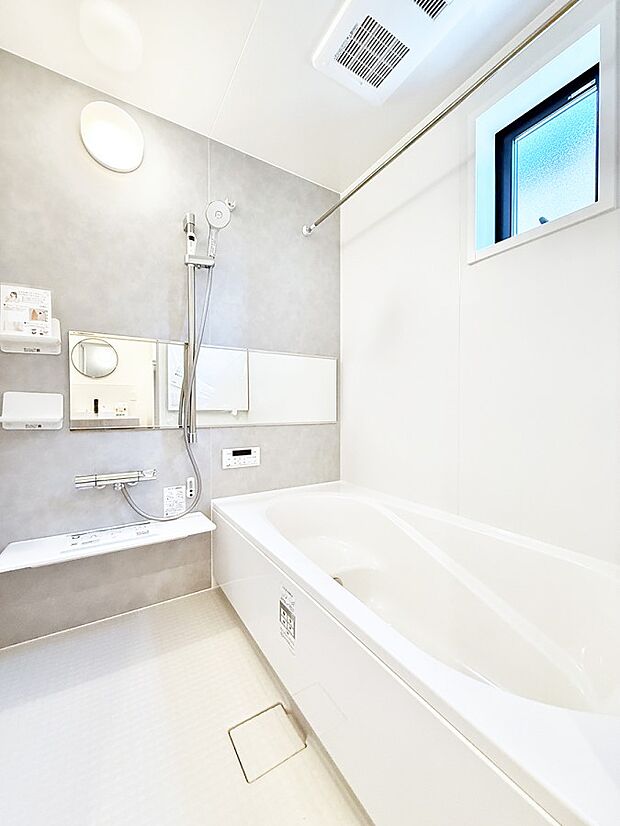 【浴室】■家族みんなが気持ちよく使える設計です