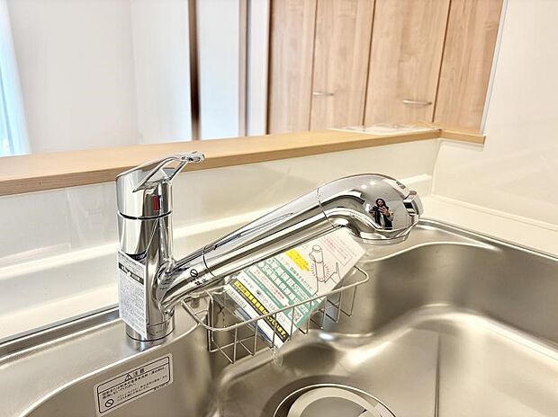 【浄水器】■清潔でおいしい水を手軽に供給してくれます