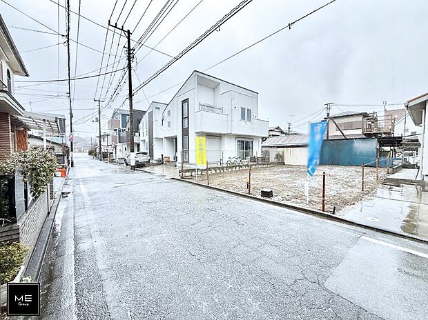 【前面道路含む現地写真】■新しい時代の息吹を感じる、心地よい環境