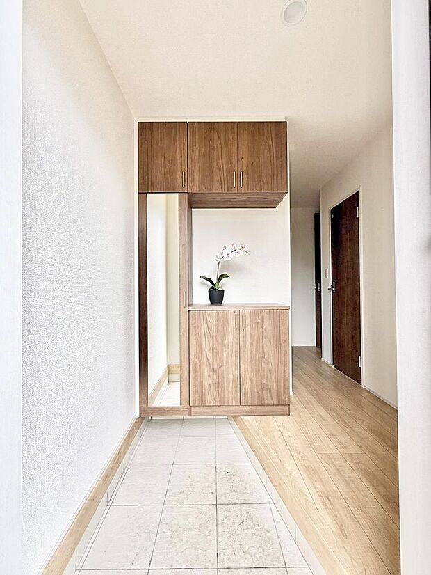 【玄関】■玄関はお家の顔！おしゃれな玄関でお客様をお迎え！