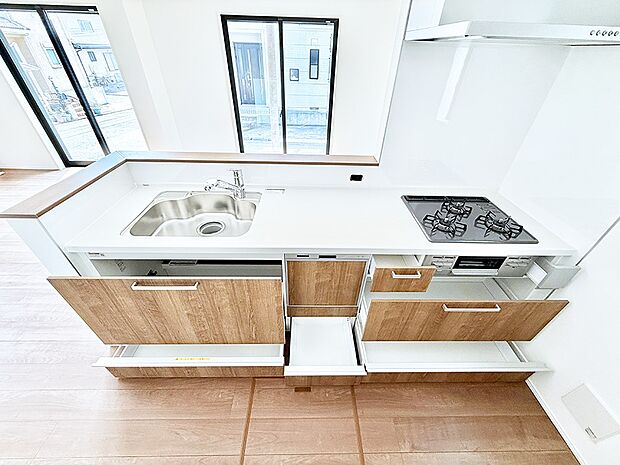 【キッチン】■家族の絆を深める、温もりのあるキッチン