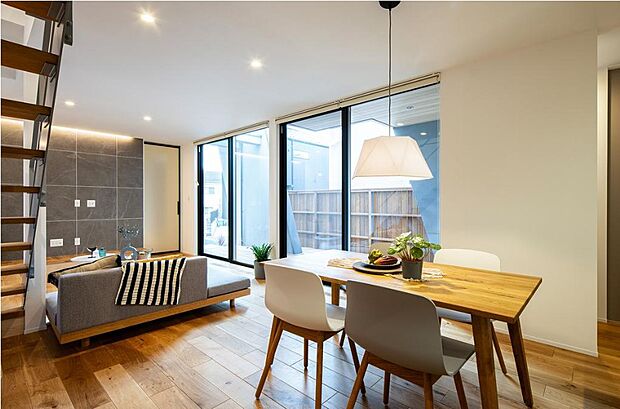 【リビング】■心落ち着く場所、ゆったり過ごせるリビング