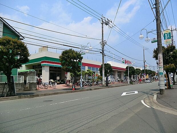 ヨークフーズ藤沢六会店(約1,200m・徒歩15分)