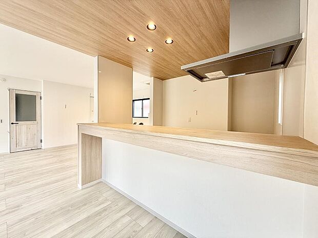 【リビング】■自然と会話が生まれる、心地よいひととき