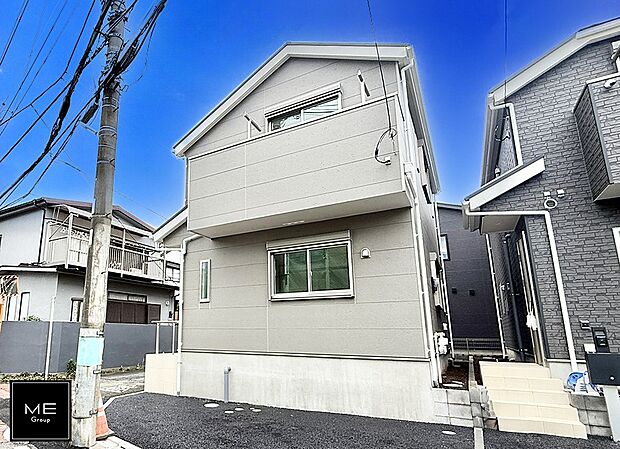 【現地外観写真】1号棟 ■暮らしを豊かにする充実した仕様設備で快適に