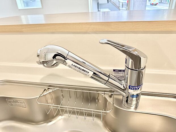 【浄水器】■清潔でおいしい水を手軽に供給してくれます