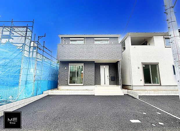 【現地外観写真】1号棟  ■家族みんなが笑顔で過ごせる、安心感のある住まい