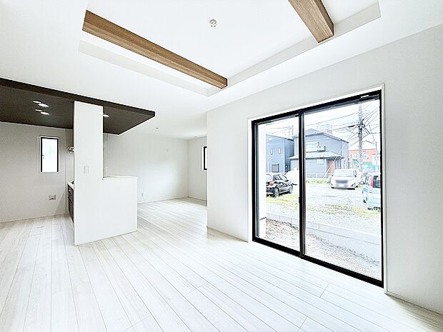 【ダイニング】2号棟  ■何気ない毎日を特別にする、癒しの空間