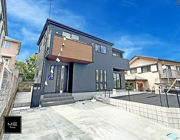 【現地外観写真】1号棟  ■暮らしを豊かにする充実した仕様設備で快適に