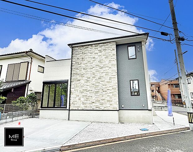 【現地外観写真】1号棟  ■家族みんなが笑顔で過ごせる、安心感のある住まい
