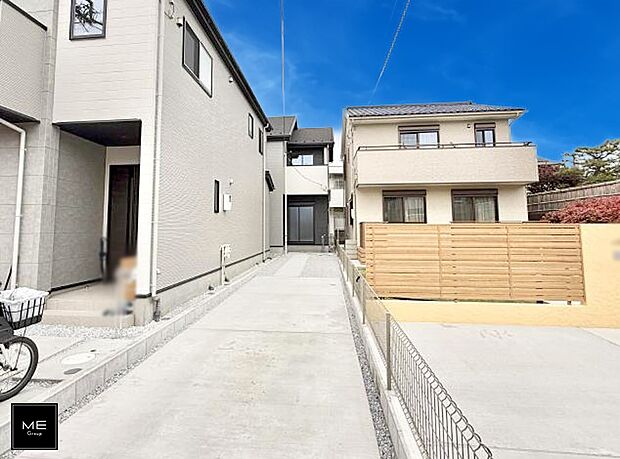 【現地外観写真】1号棟  ■暮らしを豊かにする充実した仕様設備で快適に