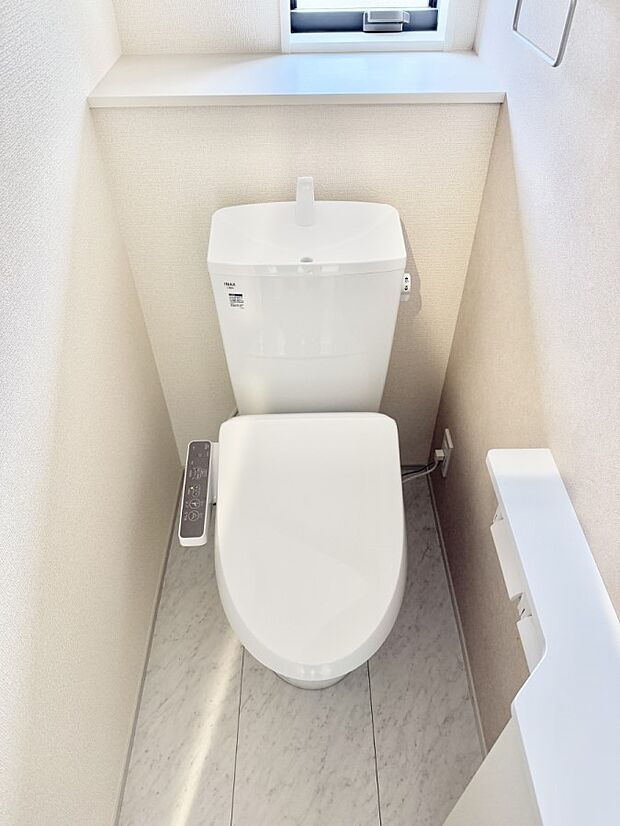 【トイレ】■毎日使う場所だからこそ、清潔感溢れる空間
