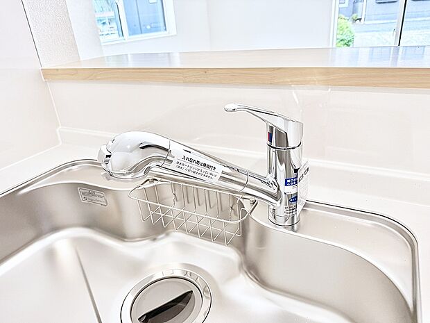 【浄水器】■清潔でおいしい水を手軽に供給してくれます