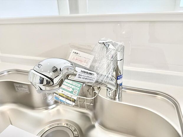 【浄水器】■不純物をしっかり除去して安心して飲めます