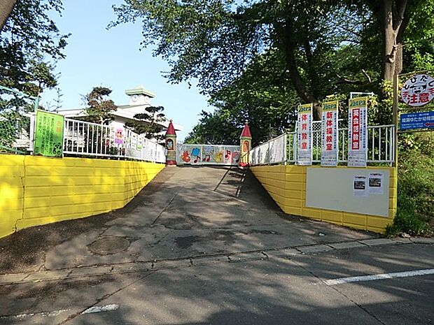 綾瀬ゆたか幼稚園（約200m・徒歩3分）