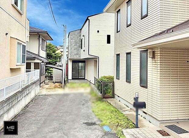 【現地外観写真】1号棟 ■暮らしを豊かにする充実した仕様設備で快適に