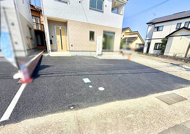 【駐車場】2号棟 ■快適な駐車スペースで安心