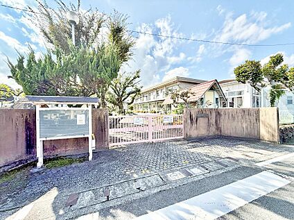 南足柄市立南足柄幼稚園 454m(6分)