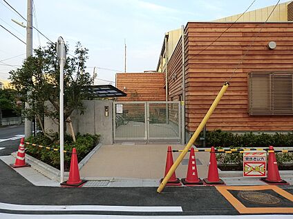 平塚学園松風幼稚園 500m(7分)
