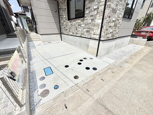 【駐車場】1号棟 ■自宅にカースペースがあると助かります