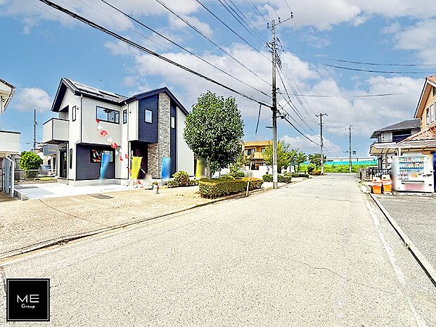 【前面道路含む現地写真】■この道を歩けば、毎日が少し特別になる