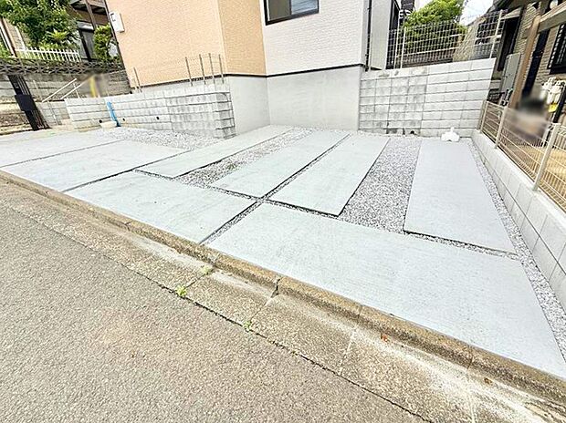 【駐車場】1号棟 ■快適な駐車スペースで安心