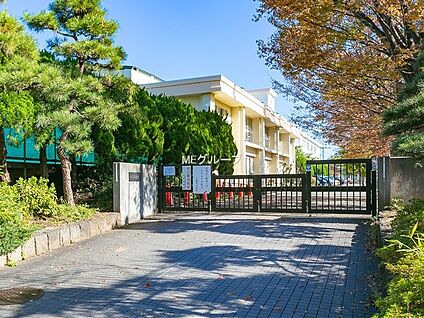 平塚市立江陽中学校 700m(9分)