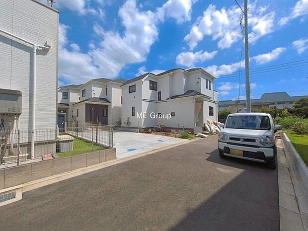 【前面道路含む現地写真】■この道を歩けば、毎日が少し特別になる