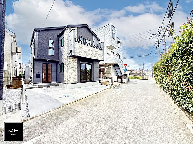【前面道路含む現地写真】■家族とのお出かけが楽しくなる環境です