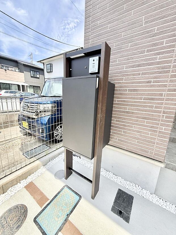 【宅配ボックス】■安全でスムーズに荷物を受け取れて、忙しい日常に最適