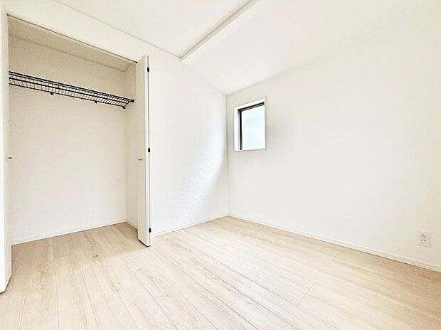【リビング以外の居室】2号棟 ■機能的で使いやすいお部屋で毎日を快適に
