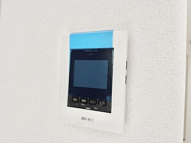 【TVモニター付インターフォン】■訪問者を確認できて安心感が増します