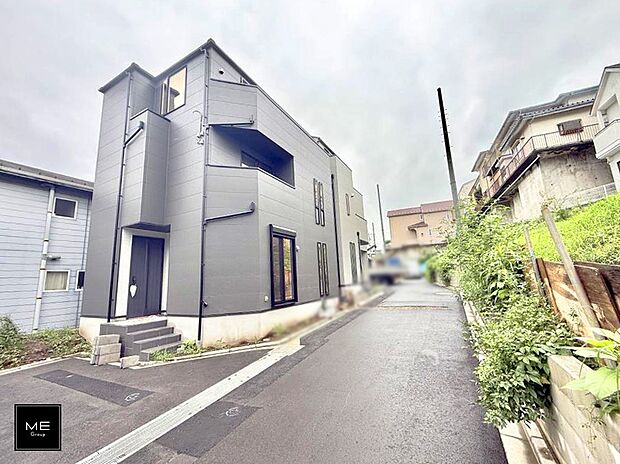 【前面道路含む現地写真】■この道を歩けば、毎日が少し特別になる