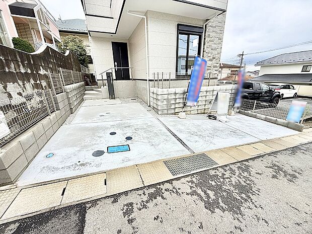【駐車場】1号棟 ■自宅にカースペースがあると助かります