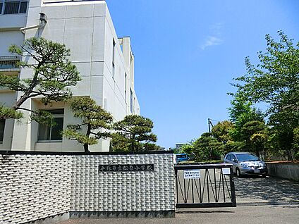 平塚市立松原小学校 800m(10分)