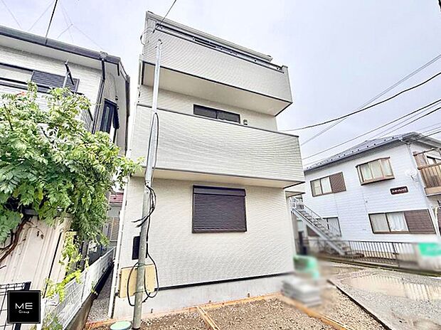 【現地外観写真】1号棟 ■家族みんなが笑顔で過ごせる、安心感のある住まい